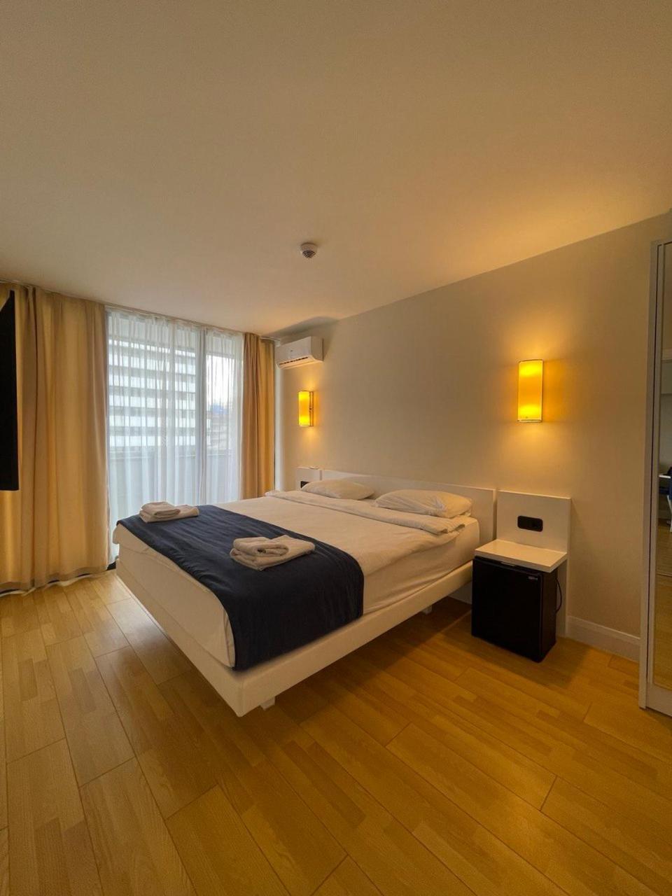 Orbi City Panorama Towers Hotel บาทูมิ ภายนอก รูปภาพ