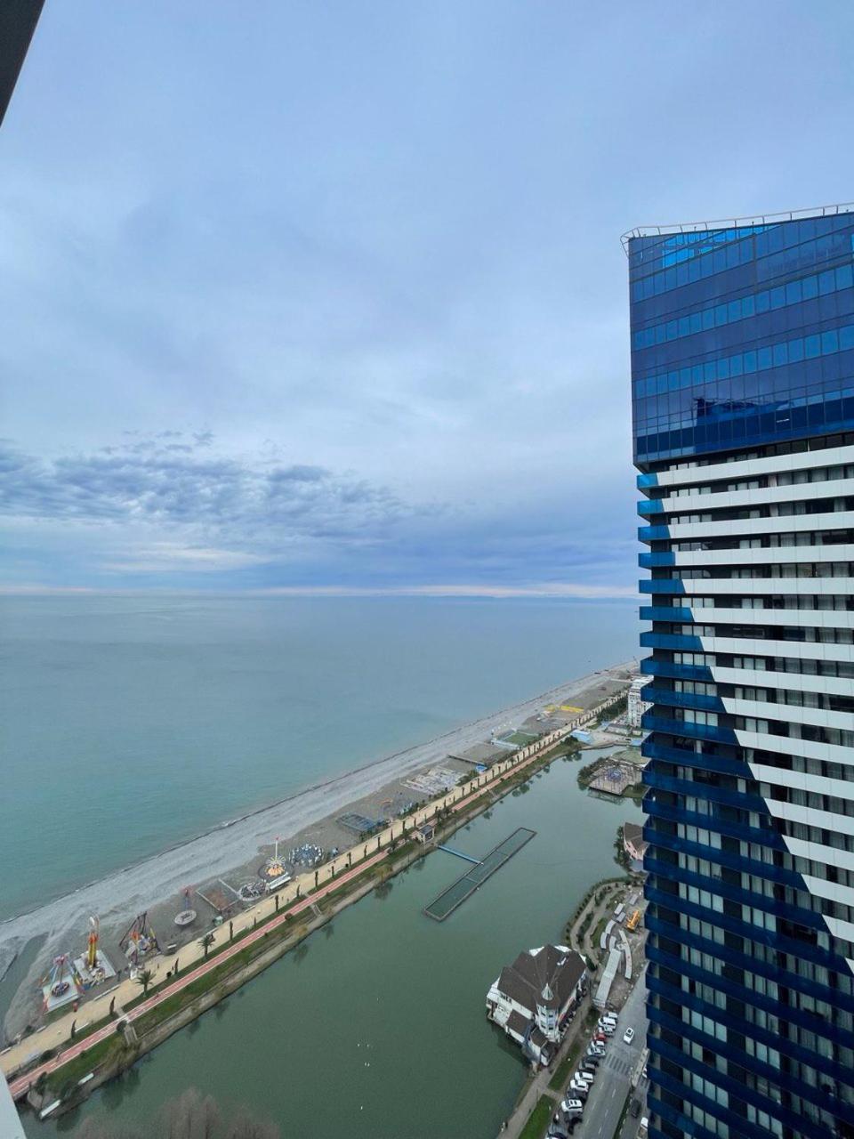 Orbi City Panorama Towers Hotel บาทูมิ ภายนอก รูปภาพ