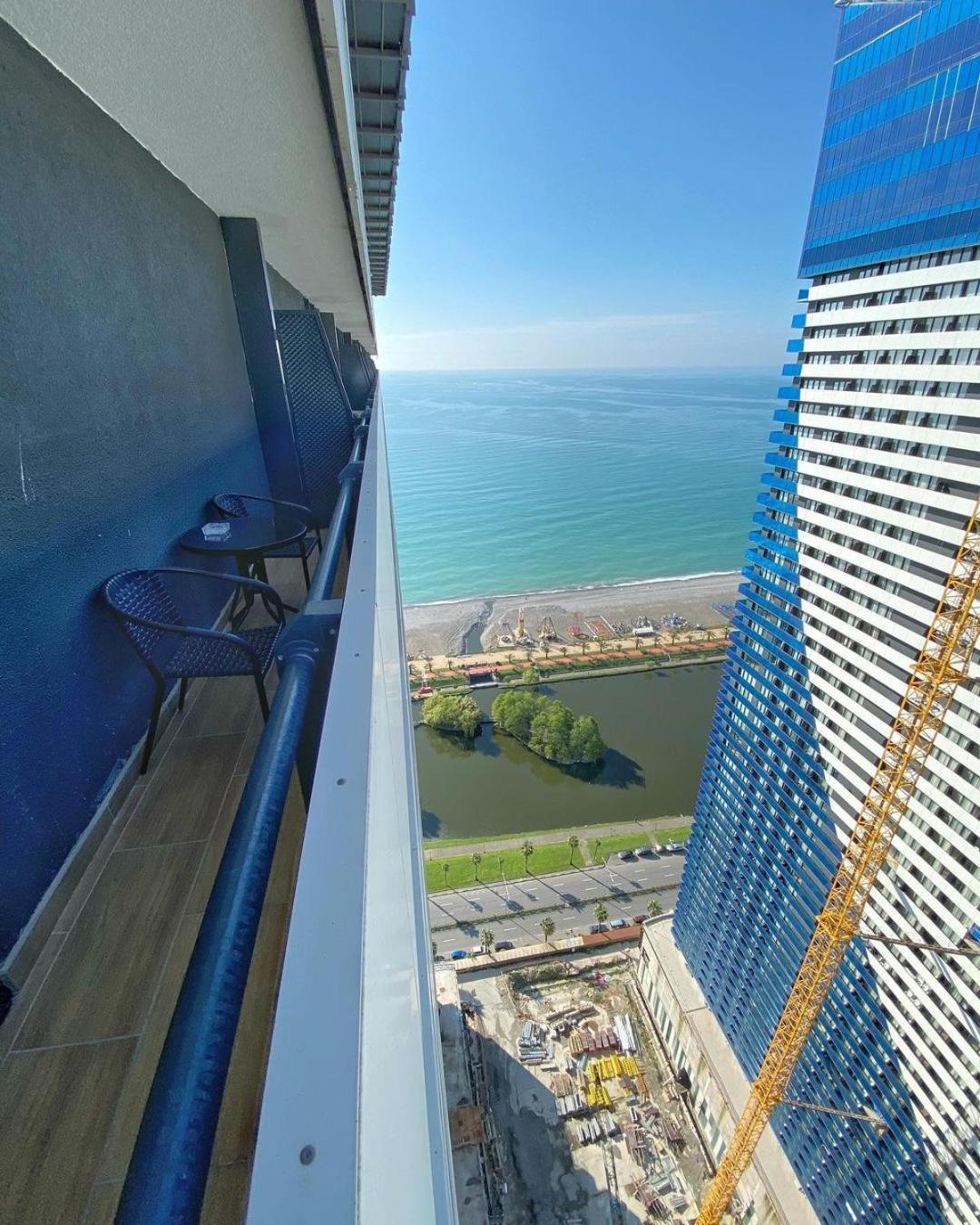 Orbi City Panorama Towers Hotel บาทูมิ ภายนอก รูปภาพ
