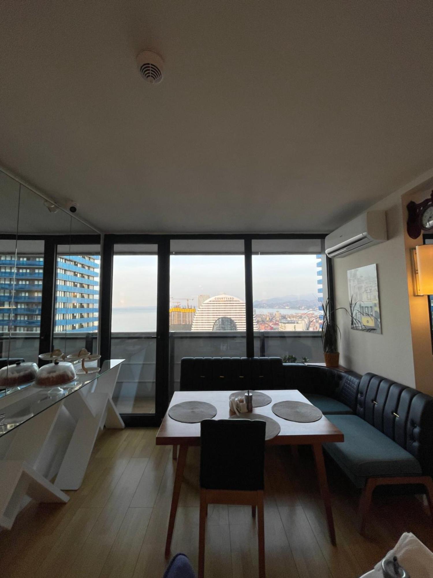 Orbi City Panorama Towers Hotel บาทูมิ ภายนอก รูปภาพ